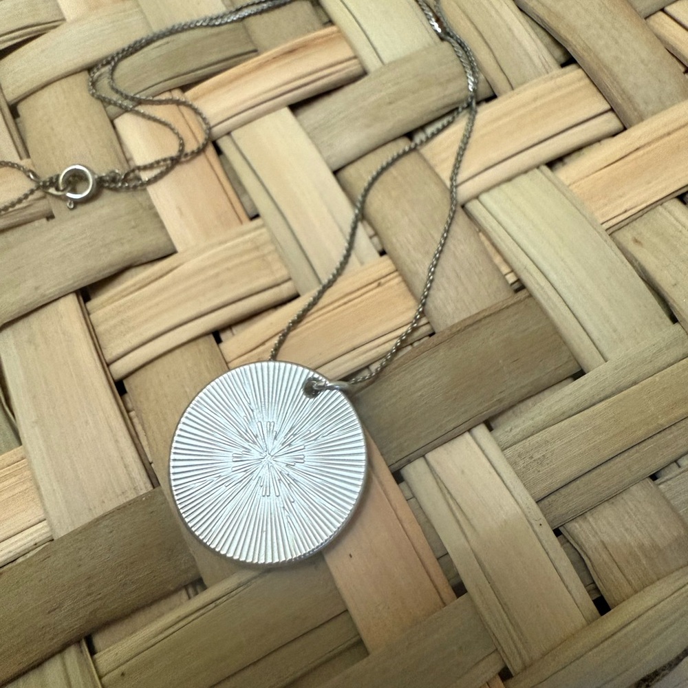 Cross Pendant Necklace - Picture 3 of 3